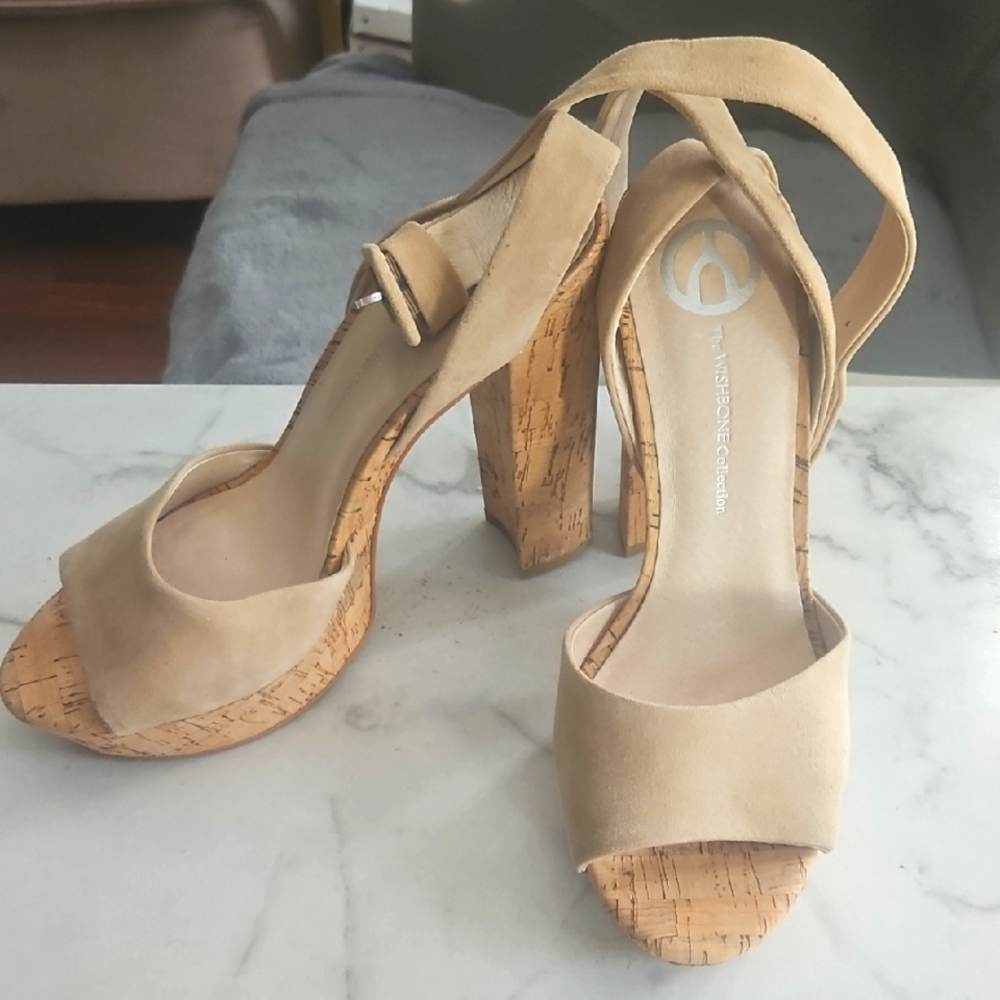 Women's Tan Beige Platform Cork Ankle Strap  Block Heeled Sandals SZ 8.5